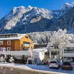 Valavier Aktivresort Hotel 4*